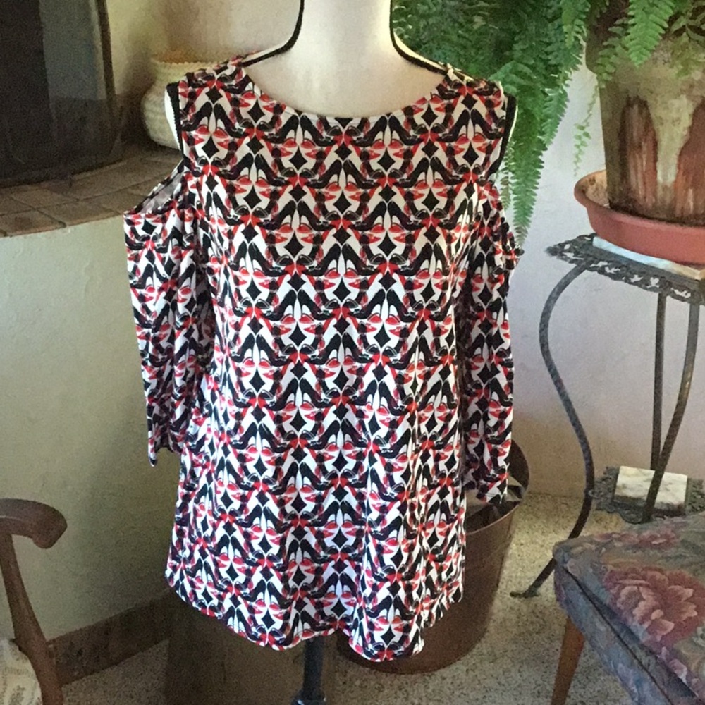 NWOT Chico’s Cold Shoulder Top